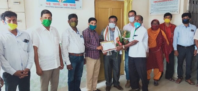 କରୋନା ଯୋଦ୍ଧାଙ୍କୁ ସମ୍ବର୍ଦ୍ଧନା