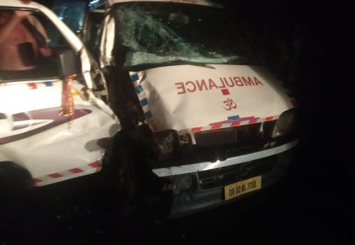 ଟ୍ରକ ଆମ୍ବୁଲାନ୍ସ ମୁହାଁମୁହିଁ