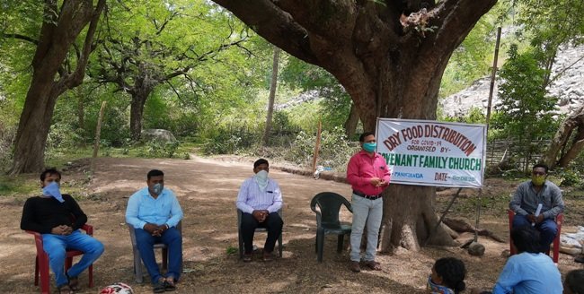 କଭୋନେଟ୍ ଫେମିଲି ଚର୍ଚ୍ଚ ପକ୍ଷରୁ ସୁଖିଲା ଖାଦ୍ୟ ଓ ମାସ୍କ ବଂଟନ