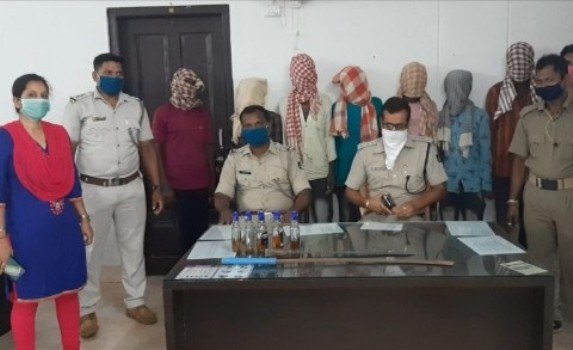 କନ୍ଧମାଳ-ଗଞ୍ଜାମ ସୀମାନ୍ତ କଳିଙ୍ଗା ଘାଟି ରୁ ୭ ଜଣ ଡକାୟତ ଗିରଫ