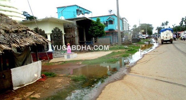 ଡ୍ରେନେଜ୍ ବ୍ୟବସ୍ଥା ନଥିବାରୁ ଲୋକେ ଅସୁବିଧାର ସମ୍ମୁଖୀନ