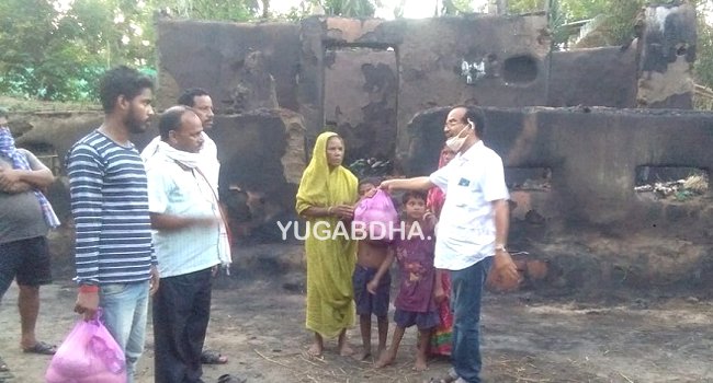 ଆକାଶ କୋଚିଂ ପକ୍ଷରୁ ଅଗ୍ନିବିପନ୍ନଙ୍କୁ ସହାୟତା