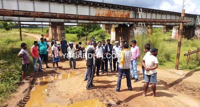 ନିଧିପଣ୍ଡା ରେଲୱେ ବ୍ରିଜ ତଳ ରାସ୍ତାର ସ୍ଥାୟୀ ମରାମତି ପାଇଁ ଦାବି