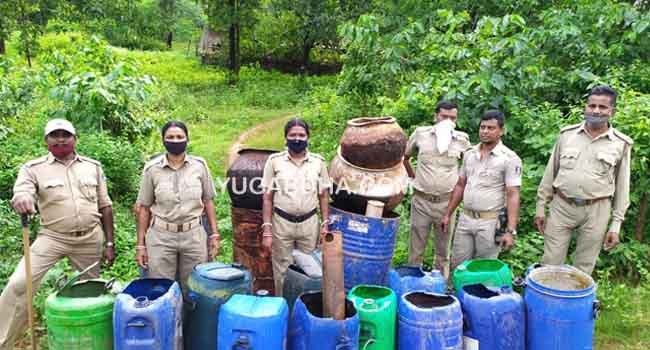 ରାଇରଙ୍ଗପୁର ଅବକାରୀ ବିଭାଗ ପକ୍ଷରୁ ଚଢାଉ,୮୭ ଲିଟର ଦେଶୀମଦ ଜବତ