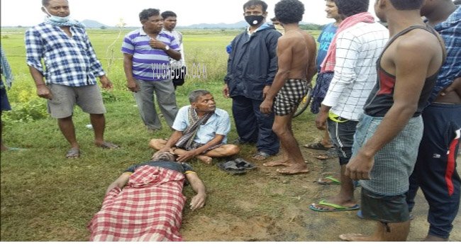 କେନାଳରେ ଭାସିଗଲେ ଯୁବକ, ୪ଘଂଟା କସରତରେ ବିଲରୁ ମୃତଦେହ ଉଦ୍ଧାର