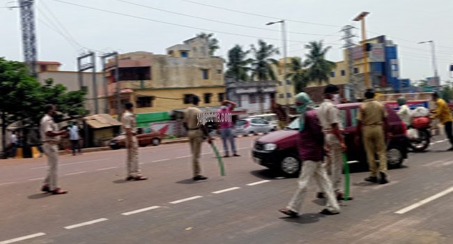 କୋଭିଡ଼ ପ୍ରବଣ ସହରର ବିଭିନ୍ନ ପ୍ରବେଶ ପ୍ରଥ ସିଲ