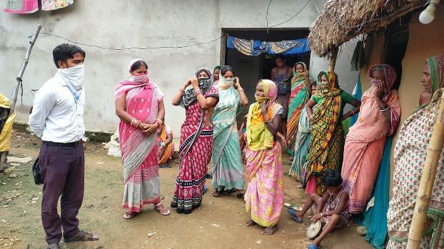 ଘରୋଇ ଅର୍ଥଲଗାଣକାରୀ ସଂସ୍ଥା ପକ୍ଷରୁ ଋଣ ଟଙ୍କା ଆଦାୟ ଜୁଲମକୁ ନେଇ ଅସନ୍ତୋଷ