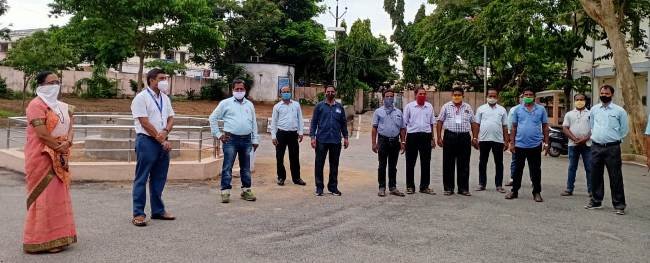ଶିକ୍ଷକମାନଙ୍କୁ କରୋନା ଯୋଦ୍ଧା ଘୋଷଣା ଏବଂ ବିଭିନ୍ନ ଦାବି ସଂକ୍ରାନ୍ତରେ ଶିକ୍ଷକ ସଂଘ ପକ୍ଷରୁ ସ୍ମାରକ ପତ୍ର
