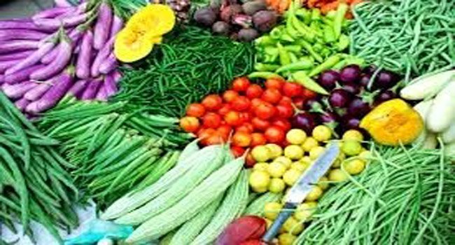  ଆଳୁକୁ ଛାଡି ସବୁ ପନିପରିବା ୫୦ଟଙ୍କା ଉପରେ