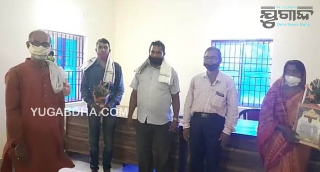 ଭିତରଗଡ ପଂଚାୟତ ସରପଂଚଙ୍କୁ ଦେବଦୂତ ସମ୍ମାନ