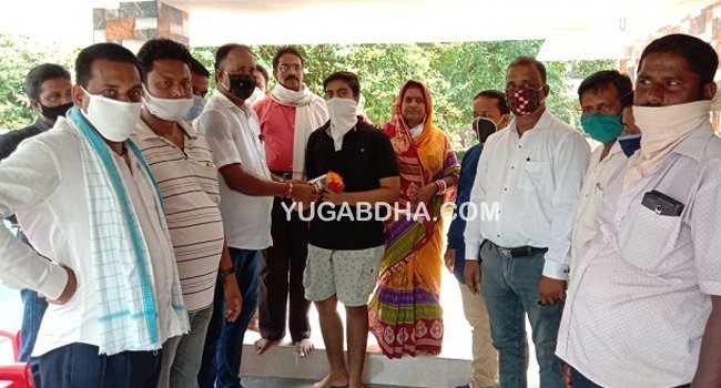 ମାଟ୍ରିକ ପରୀକ୍ଷାର କୃତିଛାତ୍ରଙ୍କୁ ସମ୍ବର୍ଦ୍ଧନା