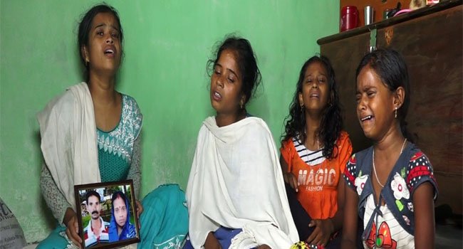 ମାଆ ର ମୃତ୍ୟୁ : ବେସାହାରା ହୋଇ ଗଲେ ୪ ଝିଅ