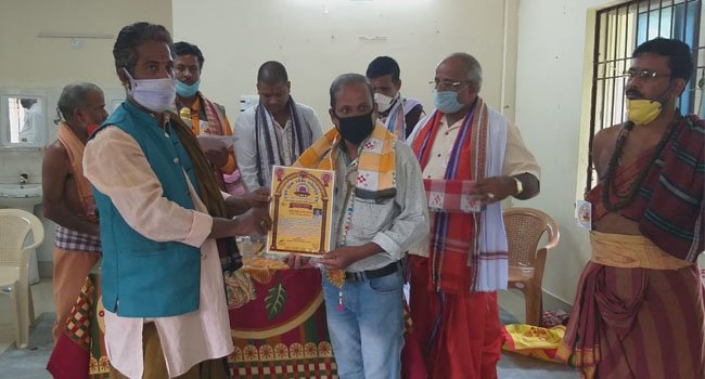 ବ୍ରାହ୍ମଣ ସୁରକ୍ଷା ପକ୍ଷରୁ କରୋନା ଯୋଦ୍ଧାଙ୍କୁ ସମ୍ବର୍ଦ୍ଧନା