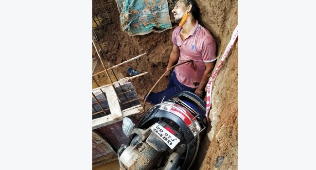 ଆଙ୍କୁଲି ଓଭରବ୍ରିଜରେ ଦୁର୍ଘଟଣା