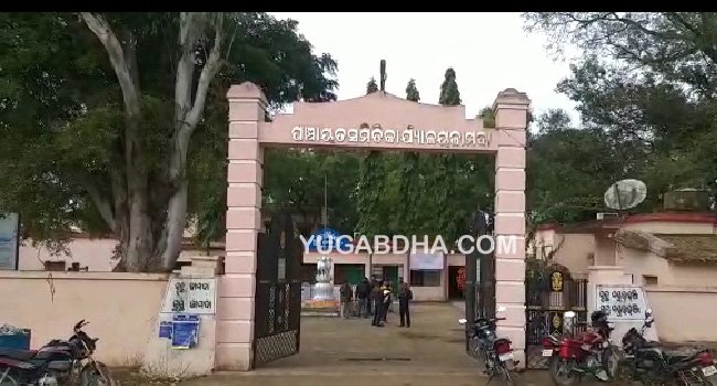 ପଞ୍ଚାୟତକୁ ଦୁଇ ଦିନିଆ ସଟ୍ ଡାଉନ୍ ଘୋଷଣା କଲେ ସରପଞ୍ଚ