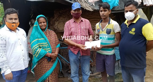 ମେଧାବୀ ଗରିବ ଛାତ୍ରଙ୍କୁ ଉଚ୍ଚଶିକ୍ଷା ପାଇଁ କାଞ୍ଚନ ଫାଉଣ୍ଡେସନ ର ସହାୟତା