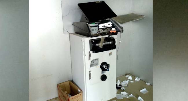 ପଳସା ବଜାର ଏଟିଏମ୍‌କୁ ଭାଙ୍ଗିଲେ ଦୃବୁର୍ତ୍ତ