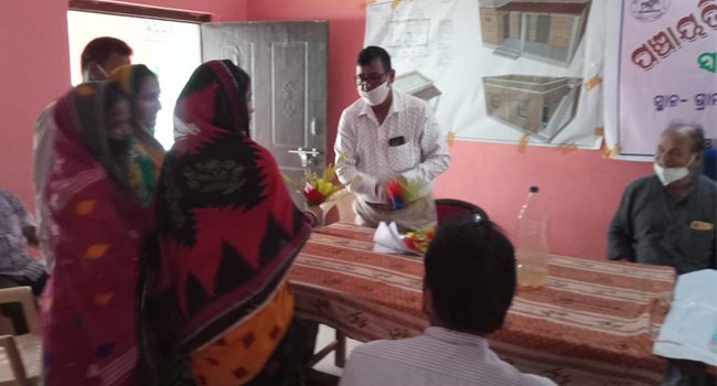 ପଞ୍ଚାୟତ କାର୍ଯ୍ୟ ନିର୍ବାହୀ ଅଧିକାରୀଙ୍କୁ ବିଦାୟୀ ସମ୍ବର୍ଦ୍ଧନା