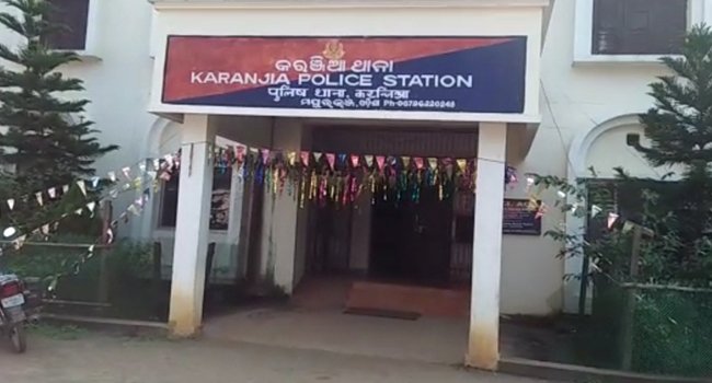 ଗୋ ହତ୍ୟାକୁ କେନ୍ଦ୍ରକରି ରାସ୍ତା ଅବରୋଧ
