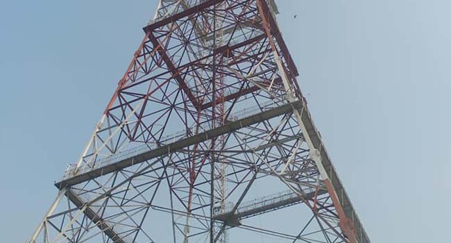 ଟାୱାରରୁ ଖସି ଜଣେ ଶ୍ରମିକ ମୃତ, ଜଣେ ଗୁରୁତର
