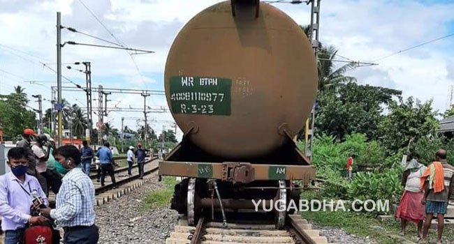 ବଡ଼ ଦୁର୍ଘଟଣା ରୁ ବର୍ତ୍ତିଲା ତେଲ ବୋଝେଇ ଟ୍ୟାଙ୍କର ରେଳଗାଡ଼ି