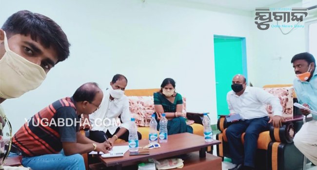 ପିସି ଅଭିଯୋଗରେ ମଧ୍ୟସ୍ଥତା କଲେ ବିଡିଓ ! କନିଷ୍ଟଯନ୍ତୀ କୁଂ ସୁରଷା ଦେଉଛି କିଏ ?