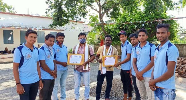ଦୁଇ ସାମ୍ବାଦିକଙ୍କୁ କରୋନା ଯୋଦ୍ଧା ଭାବେ ସମ୍ବର୍ଦ୍ଧନା