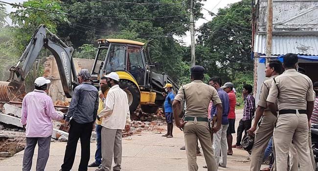 ଭଞ୍ଜନଗର ଭେଜିପୁଟ ଜବର ଦଖଲ ଉଛେଦ ଆରମ୍ଭ