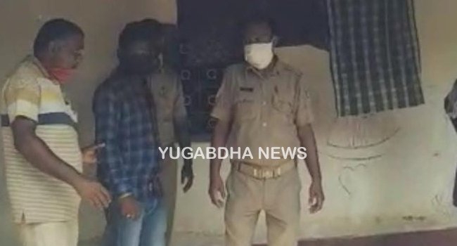 ଘଟଗାଁସ୍ଥିତ ମନୋହରପୁର ଗାଁରେ ଧରାପଡିଲେ ଛେଳି ଓ ଗୋରୁ ଚୋର