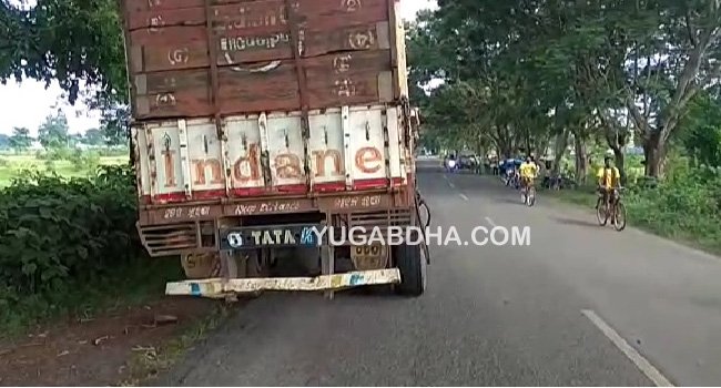 ଗ୍ୟାସଗାଡି ଧକ୍କାରେ ସ୍ବାମୀ ସ୍ତ୍ରୀ ମୃତ ଜଣେ ଗୁରୁତର