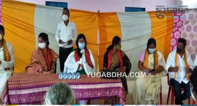 ମହିଳା ବିଜେଡି ପର୍ଯ୍ୟବେକ୍ଷକଙ୍କ ଗଜପତି ଗସ୍ତ ଓ ମହିଳା ସଂଗଠନ ସୁଦୃଢ ପାଇଁ ଆଲୋଚନା