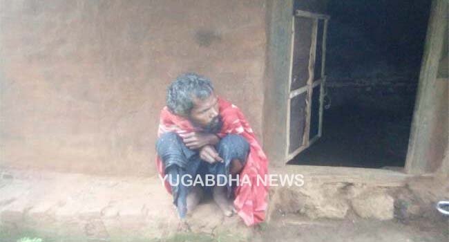 ବୃଦ୍ଧା ବୟସରେ ପାଗଳ ପୁଅର ବୋଝ