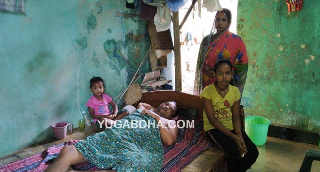 ଦୁସ୍ଥ ପକ୍ଷାଘାତ ରୋଗୀ କୁ ସହାୟତା ପାଇଁ ନିବେଦନ