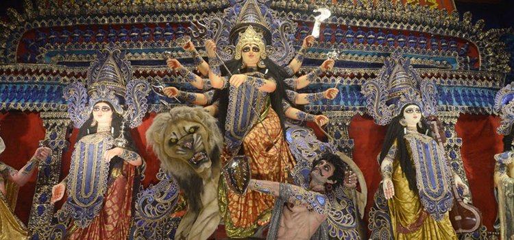 ପୂଜା ମଣ୍ଡପ ପରିଦର୍ଶନ କଲେ ଅତିରିକ୍ତ ତହସିଲଦାର
