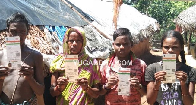 ରେସନ କାର୍ଡ ପାଇବାରୁ ବଞ୍ଚିତ କୁନି ଦେହୁରୀ 