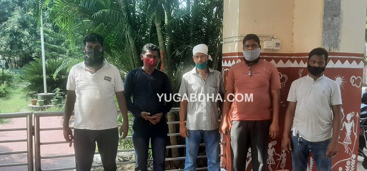 କରୋନା ସମୟରେ ଚାଉଳ ଲିଫ୍ଟିଂ ପାଇଁ ଭଡାଲାଗିଥିବା ଗାଡିକୁ ଭଡା ପ୍ରଦାନ କରାଯାଉନଥିବା ଜିଲ୍ଲାପାଳଙ୍କୁ ଅଭିଯୋଗ