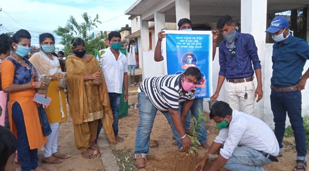 ଅବଦୁଲ କାଲାମଙ୍କ ଜନ୍ମ ଦିବସ ଅବସରରେ; କାଲାମ ଶିକ୍ଷା କେନ୍ଦ୍ର ଓ ସାହାର୍ଯ୍ୟ ହୋପ ଅଫ ଲାଇଫ ପକ୍ଷରୁ ମାସ୍କ ବଂଟନ ଓ ଚାରା ରୋପଣ କାର୍ଯ୍ୟକ୍ରମ