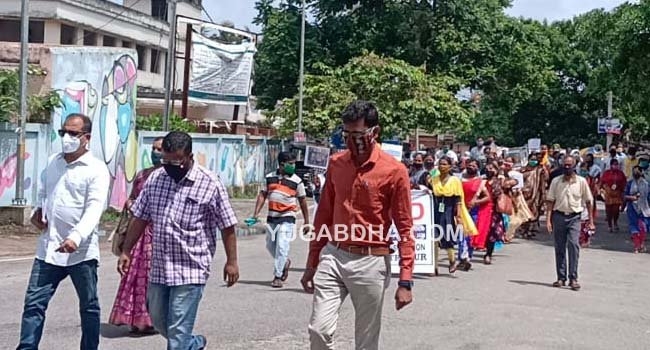 ଲୋକଙ୍କୁ ସଚେତନତା କରାଇଲେ ଅତିରିକ୍ତ ଜିଲ୍ଲାପାଳ