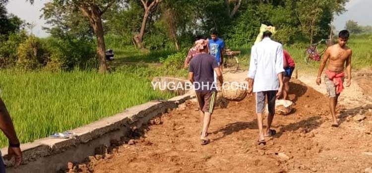 ଶୁଣିଲାନି ପ୍ରଶାସନ ରାସ୍ତା ନିର୍ମାଣ କଲେ ଗ୍ରାମବାସୀ