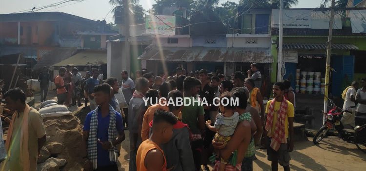 ଜାତି କୂଳରୁ ବାସନ୍ଦ ଯୋଗୁ ସଭାପତିଙ୍କୁ ଆକ୍ରମଣ