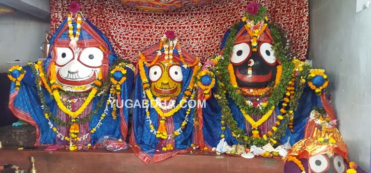 ଭକ୍ତଙ୍କ ବିନା ପବିତ୍ର କାର୍ତ୍ତୀକରେ ଏକା ଏକା ପୂଜା ପାଉଛନ୍ତି ତିନି ଦିଅଁ  