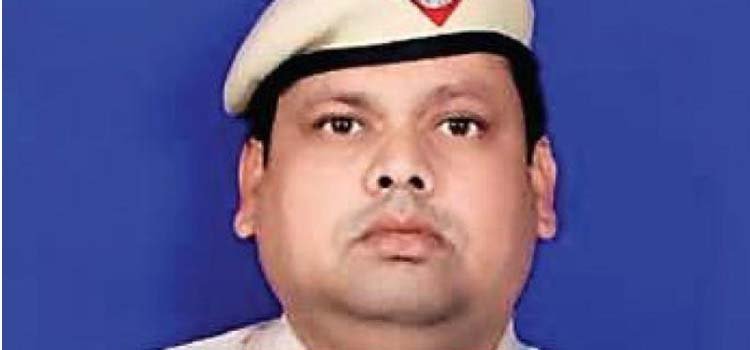 ଦିଲ୍ଲୀ ପୋଲିସର ମହାନତା: ପ୍ଲାଜମା ଦାନ କରି ୩୫୦ କୋଭିଡ୍ ରୋଗୀଙ୍କୁ ଦେଲେ ନୂଆ ଜୀବନ