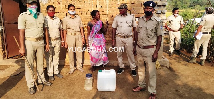 ଅବକାରୀ ଦ୍ଵାରା ମହିଳା ଗିରଫ, ୪୦ ଲି ଦେଶୀ ମଦ ସହ ୮୦୦ କେଜି ପୋଚ ନଷ୍ଟ