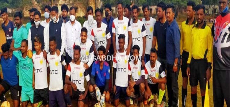 ଫୁଟବଲ୍‍ ପ୍ରତିଯୋଗିତା ଉଦ୍‍ଯାପିତ;  ଫୁଲବାଣୀ ଭବାନୀ କ୍ଳବ ଚମ୍ପିଆନ୍‍