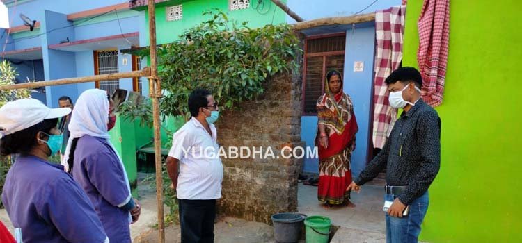 ଘରକୁ ଘର ବୁଲି ପରିମଳ ଓ ପରିବେଶ ଅନୁଧ୍ୟାନ କଲେ ଉପଜିଲ୍ଲାପାଳ