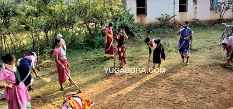 ବିଦ୍ୟାଳୟ ଓ ଅଙ୍ଗନୱାଡି ପରିସରରେ ସଫେଇ କାର୍ଯ୍ୟକ୍ରମ