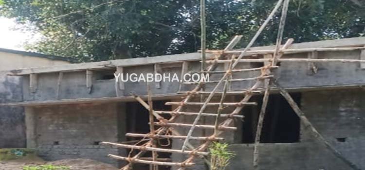 ଆମ ଗାଁ ଆମ ବିକାଶ କାର୍ଯ୍ୟ ନିମ୍ନମାନର ;ବିନା ୱାଲ ବିମରେ ପଡିଲା ଛାତ