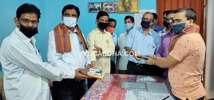 ବୁଗୁଡ଼ାରେ ନୂତନ ବିଇଓଙ୍କ ଦାୟିତ୍ୱ ଗ୍ରହଣ, ଶିକ୍ଷକ ସମାଜ ପକ୍ଷରୁ ସ୍ୱାଗତ ସମ୍ବର୍ଦ୍ଧନା 