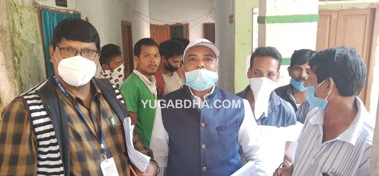 ମୋବାଇଲ ସେବାରୁ ବଞ୍ଚିତ ୩୬ଗ୍ରାମବାସୀ; ଟାୱାର ବସାଇବା ନେଇ ବିଧାୟକ ଙ୍କୁ ଦାବୀ ପତ୍ର ପ୍ରଦାନ