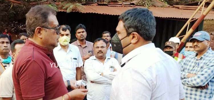 ସଂଘ ଓ ପରିବହନକାରୀ ସଂସ୍ଥା ମଧ୍ୟରେ ସମନ୍ୱୟର ଅଭାବରେ କାର୍ଯ୍ୟହରା ହେଉଛନ୍ତି ଟ୍ରକ୍ ମାଲିକ;ଖଣିଜ ପରିବହନ କୁ ନେଇ ଉତେଜନା